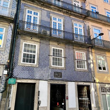 Historic Apartment At Cardosas With Balcony Porto Exterior foto