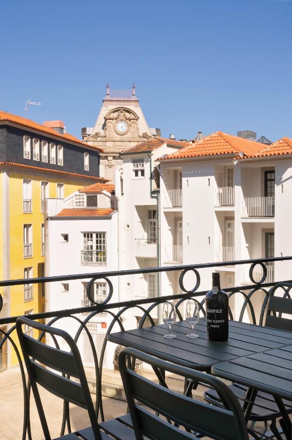 Historic Apartment At Cardosas With Balcony Porto Exterior foto